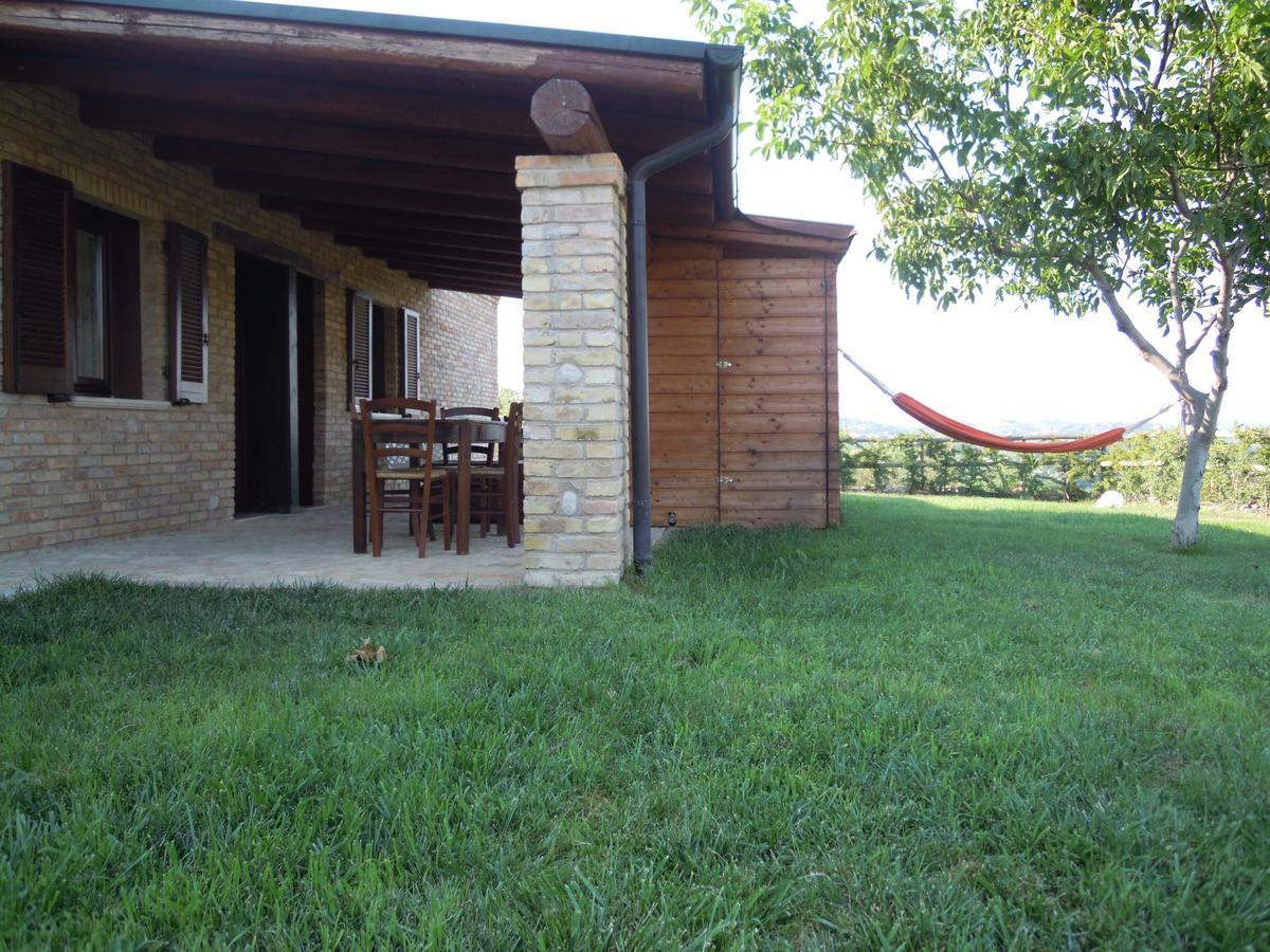 Agriturismo Piccolo Albero Loreto Aprutino Bagian luar foto