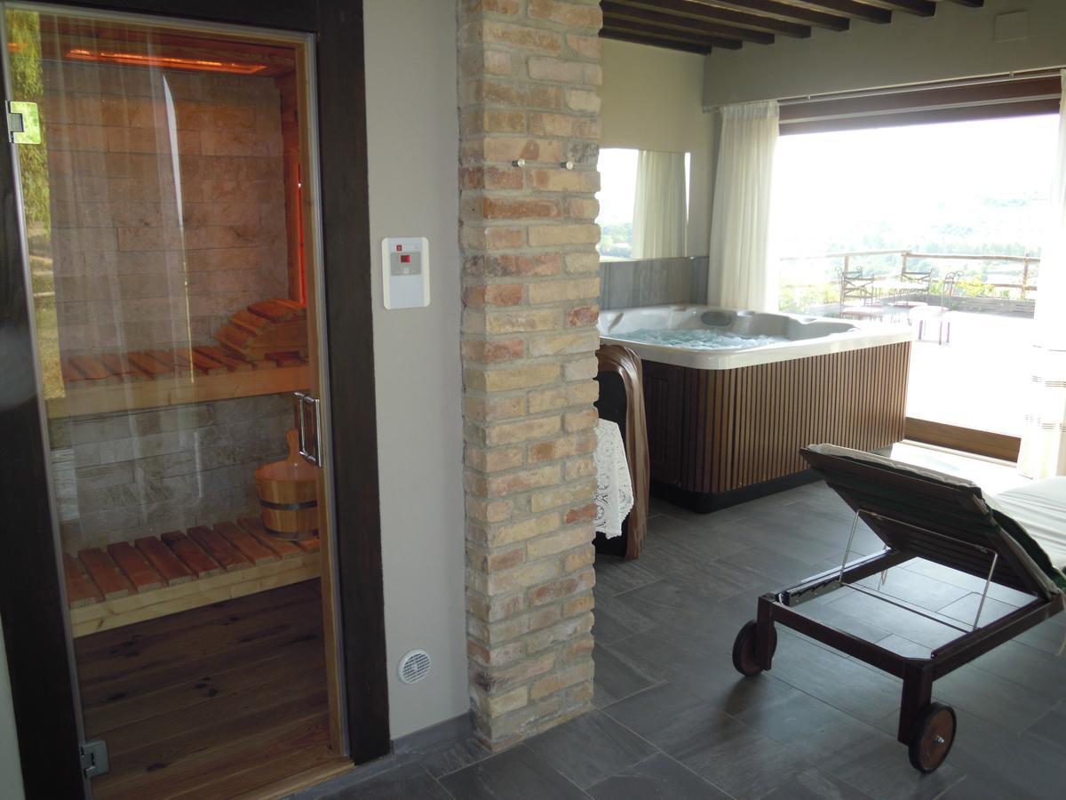 Agriturismo Piccolo Albero Loreto Aprutino Bagian luar foto